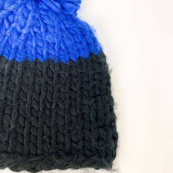 Free People blue black colorblock pom pom chunky knit beanie - Picture 3 of 4